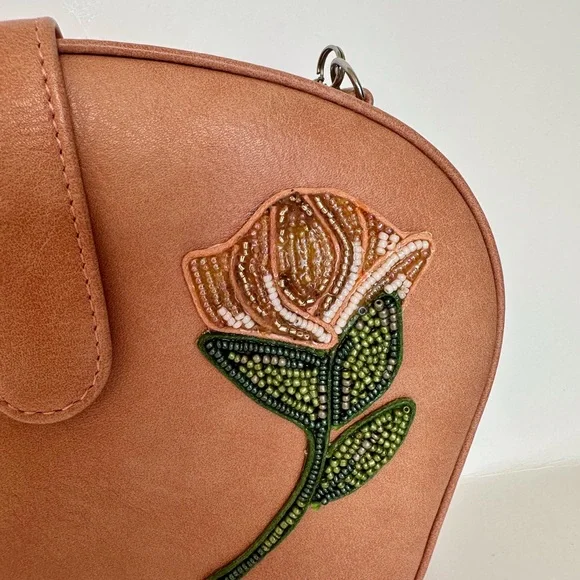 ECU! Mary Frances Pink Petals Evening Bag - Picture 4 of 7